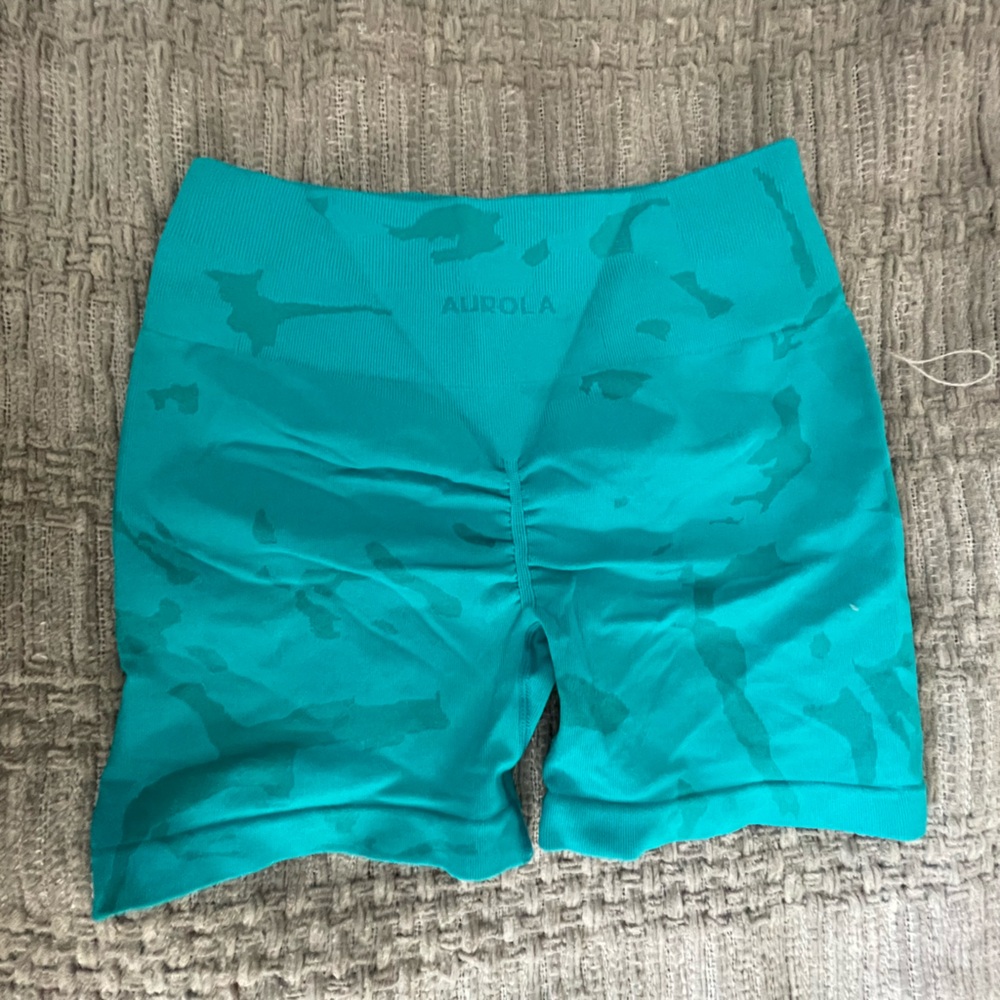 AUROLA gym shorts